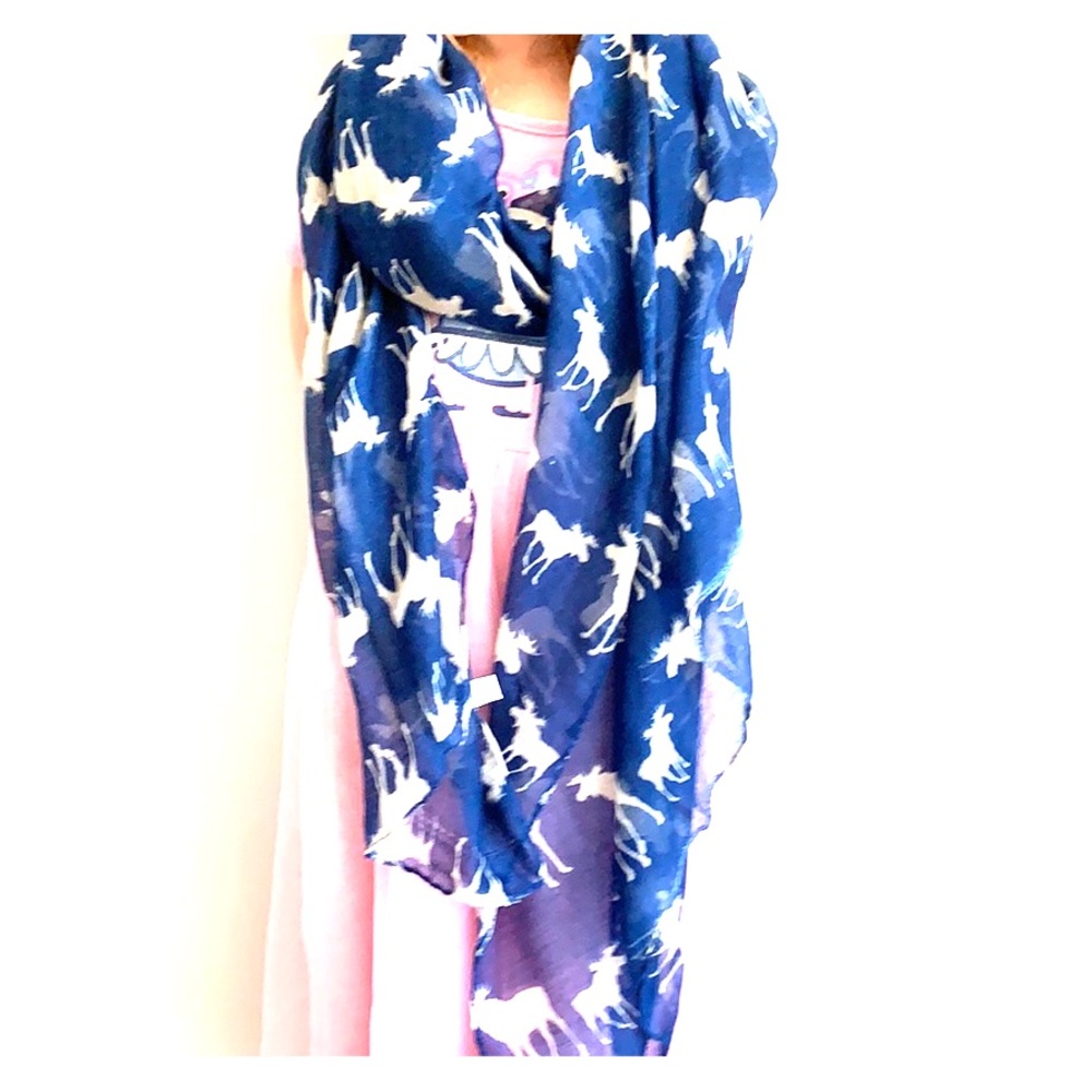 Blue scarf